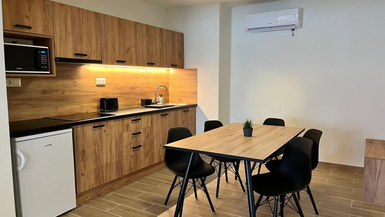 Rezidex Apartmanhaz Szeged Exteriör bild