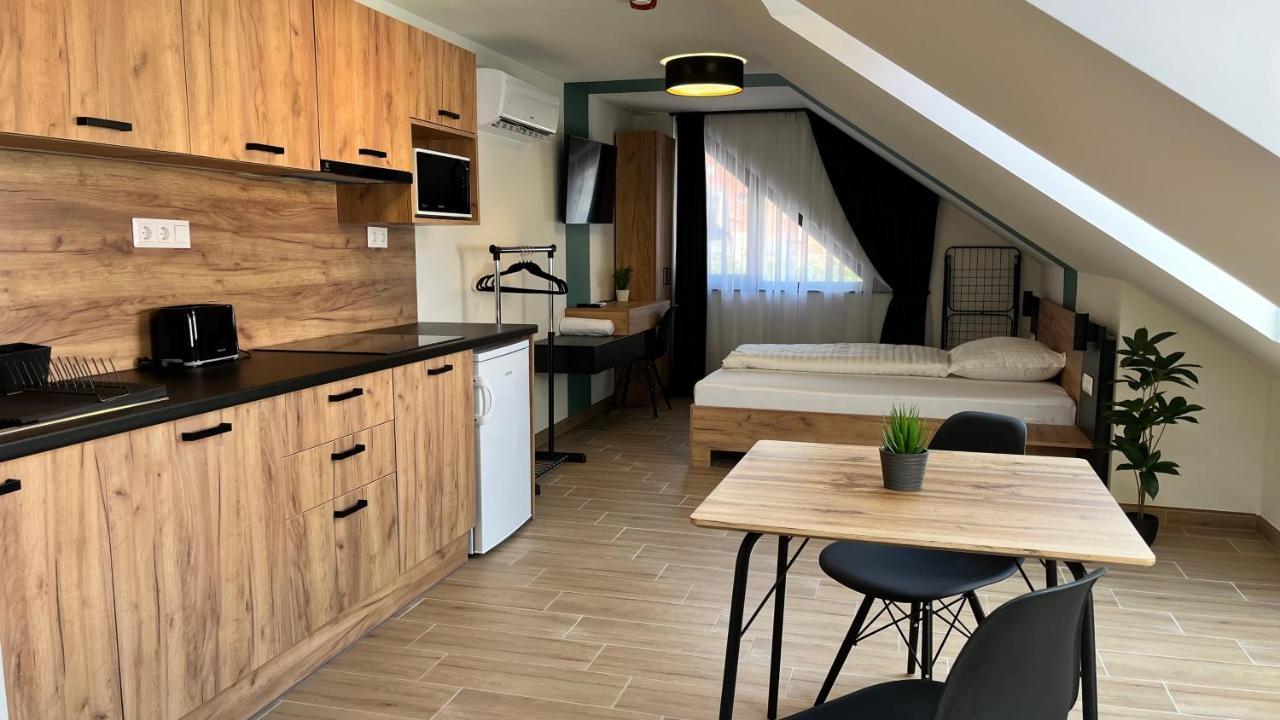 Rezidex Apartmanhaz Szeged Exteriör bild